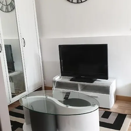 Kwatera prywatna Centre - Salle De Bain, Refrigerateur, Tv Et Machine A Cafe Privatifs - Cuisine Commune - Terrasse - De A 200m Poitiers