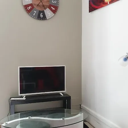 民宿 Centre - Salle De Bain, Refrigerateur, Tv Et Machine A Cafe Privatifs - Cuisine Commune - Terrasse - De A 200m 普瓦捷