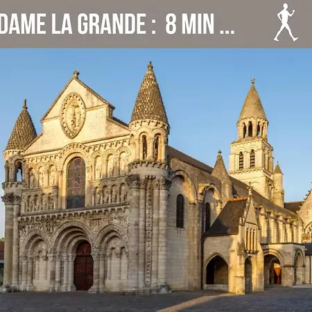 Centre - Salle De Bain, Refrigerateur, Tv Et Machine A Cafe Privatifs - Cuisine Commune - Terrasse - De A 200m