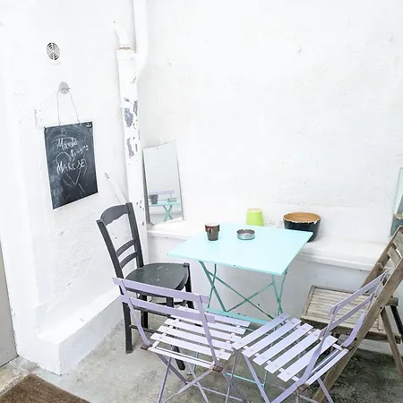 Centre - Salle De Bain, Refrigerateur, Tv Et Machine A Cafe Privatifs - Cuisine Commune - Terrasse - De A 200m 民宿 普瓦捷