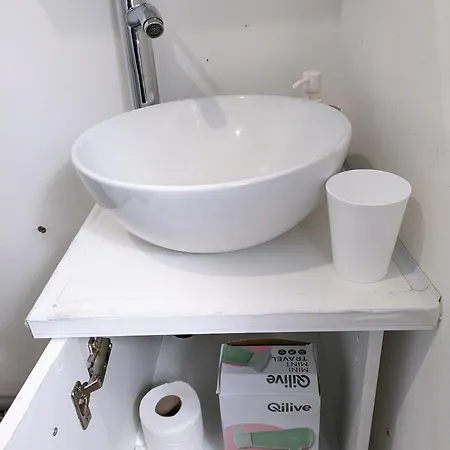 Centre - Salle De Bain, Refrigerateur, Tv Et Machine A Cafe Privatifs - Cuisine Commune - Terrasse - De A 200m Poitiers